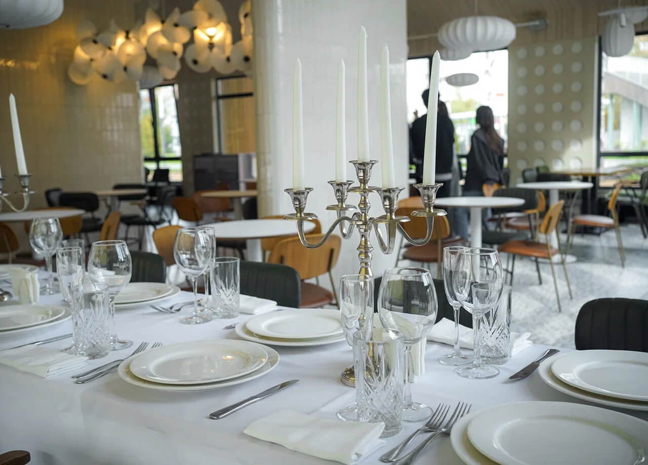 Просторный зал